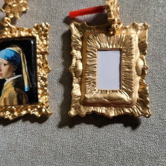 "Girl with a Pearl' Drop Dangle Earrings, World Art earrings - Picture 3 of 4